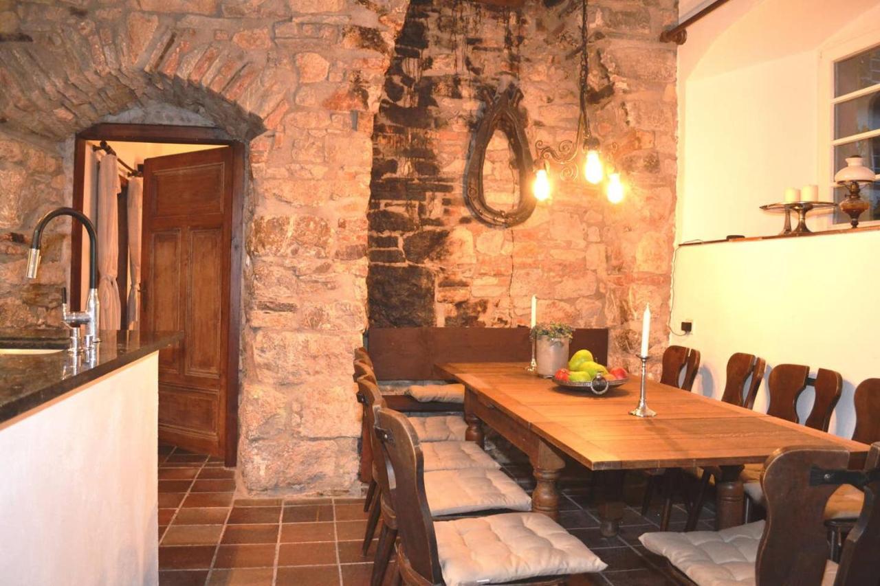 Apartment Denkmal Posthalterhof Von Thurn Und Taxis Erbaut, 246 Qm, Mit Sauna *